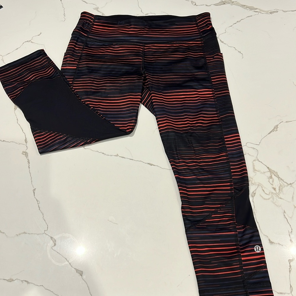 Lululemon pants size 8